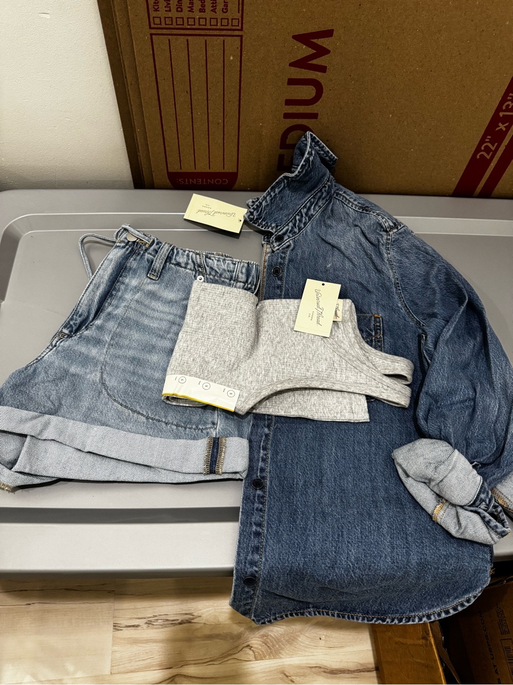 TARGET WOMANS COMPLETED (OUTFIT) LOOK